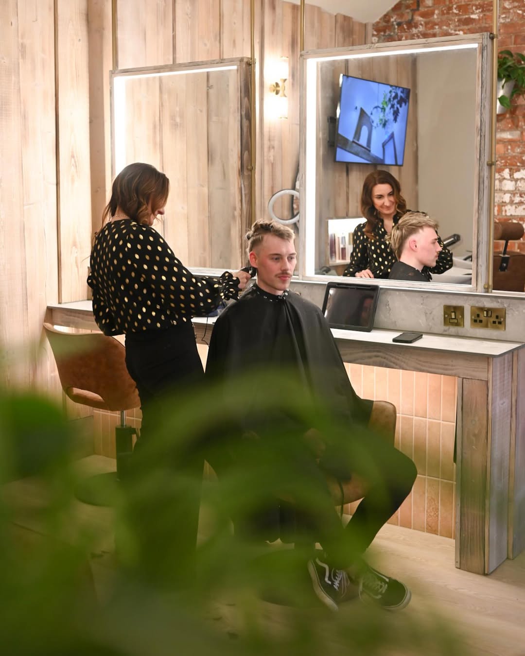 WEDDING DAY BEAUTY SERVICES FOR MEN AT OLIVE AND ORCHARD HAIRDRESSERS WEDDING DAY BEAUTY SERVICES FOR MEN AT OLIVE AND ORCHARD HAIRDRESSERS